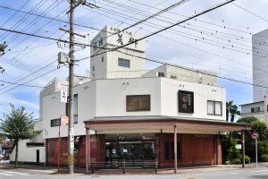 豚捨本店店舗画像