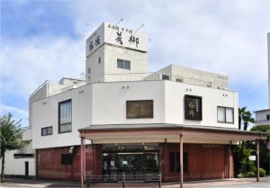 三重県伊勢市の精肉店 豚捨本店