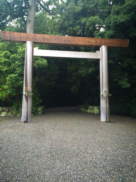日頃の感謝の気持ちを込めてお参りに行ってまいりました。