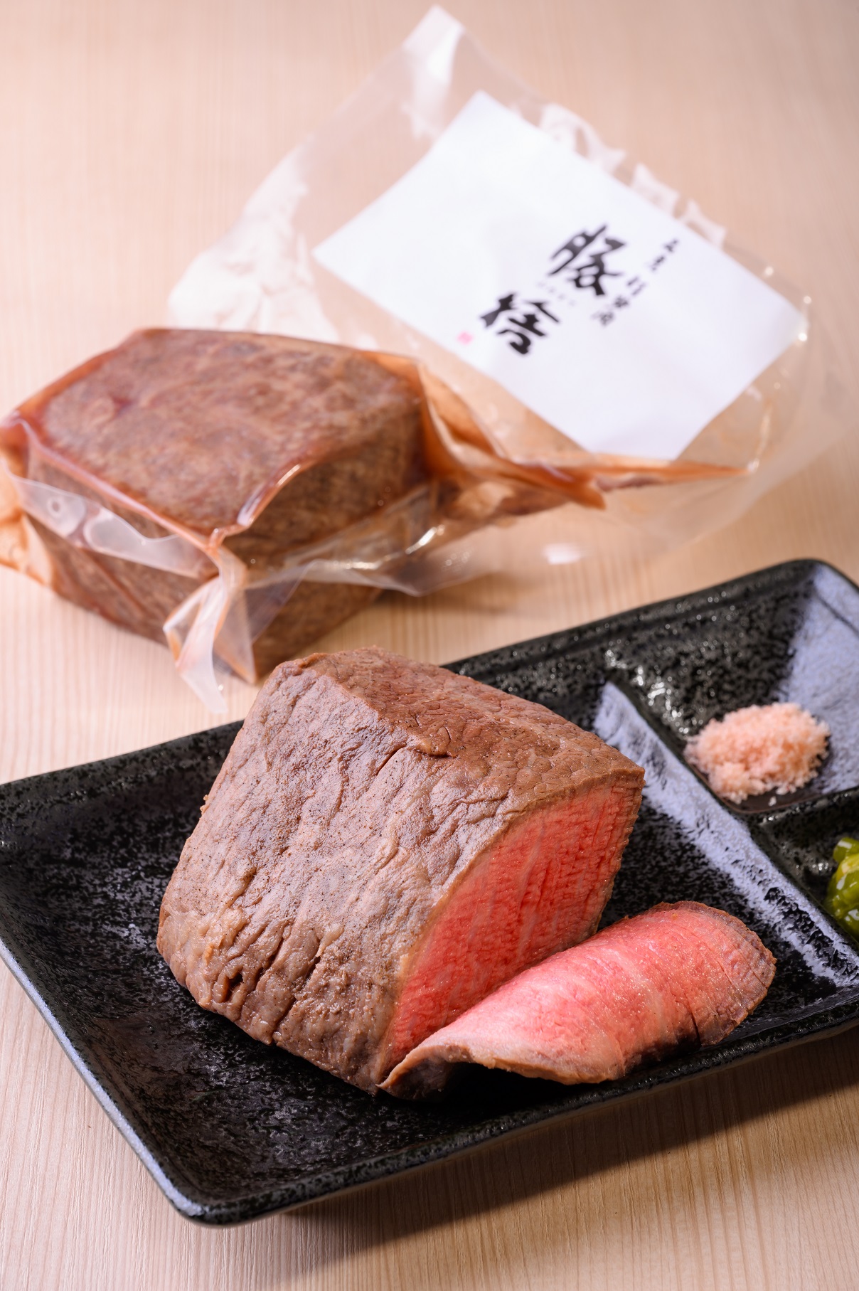 黒毛和牛ローストビーフ！お歳暮・クリスマス用ギフトご注文承り中