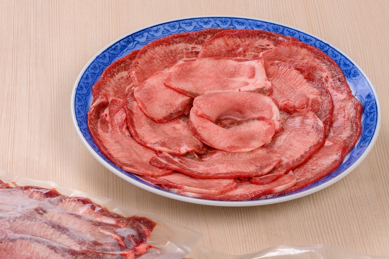 黒毛和牛の牛タンスライスは焼肉やバーベキューに最適！